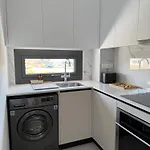 θεα 5 Comfortable 1br And 2br アパート Dhromolaxia