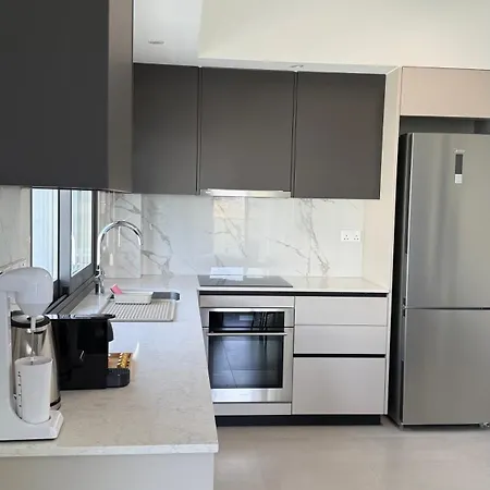 θεα 5 Comfortable 1br And 2br アパート