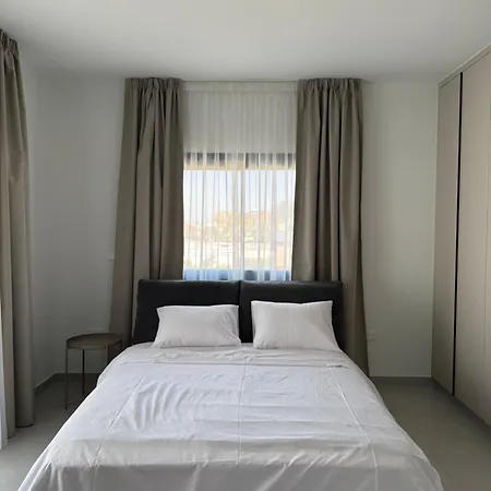 θεα 5 Comfortable 1br And 2br アパート
