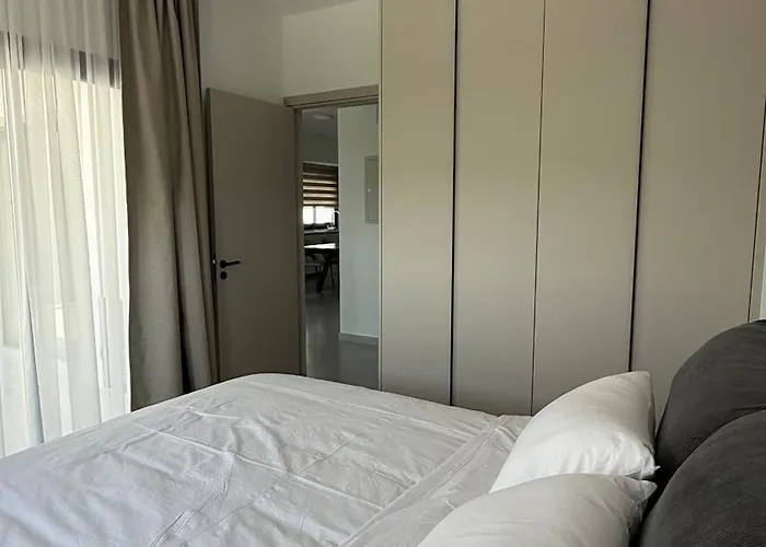 Апартаменты Θεα 5 Comfortable 1Br And 2Br Apartments