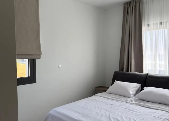 Θεα 5 Comfortable 1Br And 2Br Apartments Апартаменты Dromolaxia